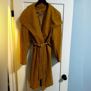 Camel coloured soft, over sized lapel coat